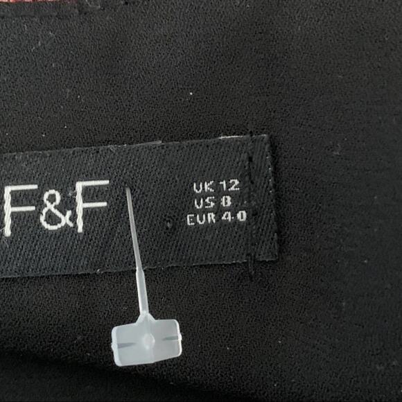 F&F top spaghetti strap blouse. Drop shoulder flutter sleeve. Size 8 - Picture 7 of 9